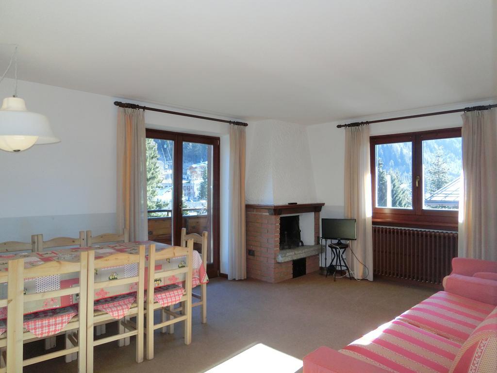 Alberti Casa Maturi Apartment Madonna di Campiglio Luaran gambar