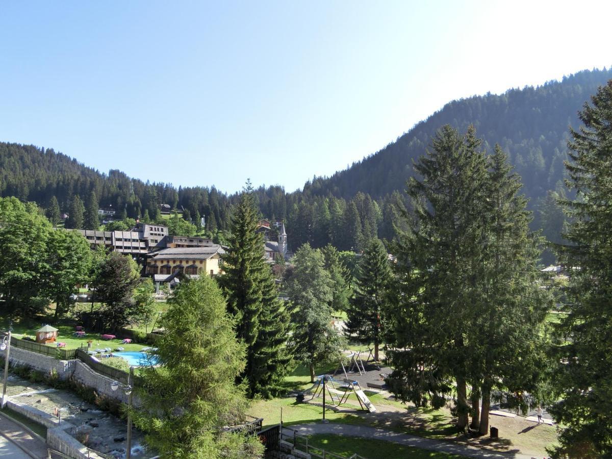 Alberti Casa Maturi Apartment Madonna di Campiglio Bilik gambar